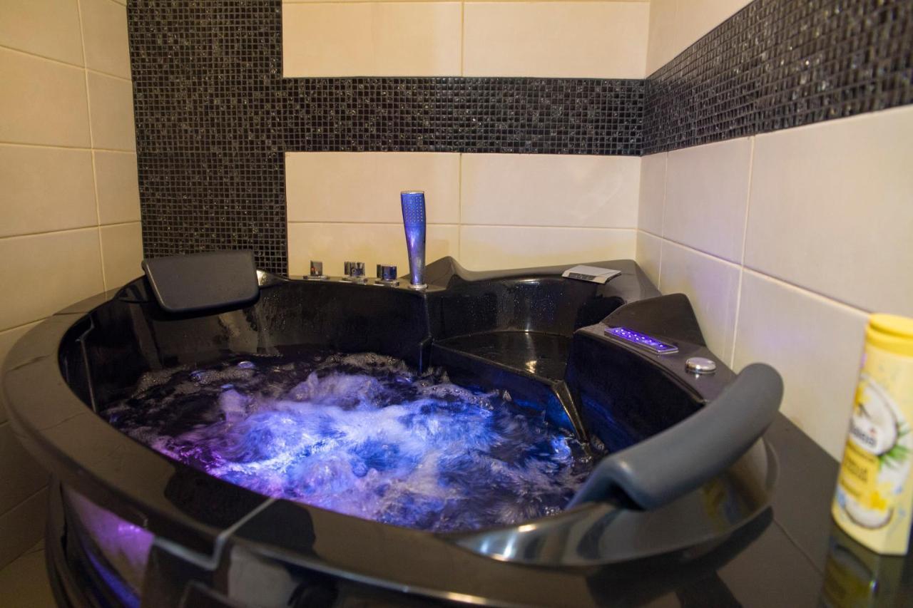 Spa Apartman Red Passion Apartment Beograd Ngoại thất bức ảnh